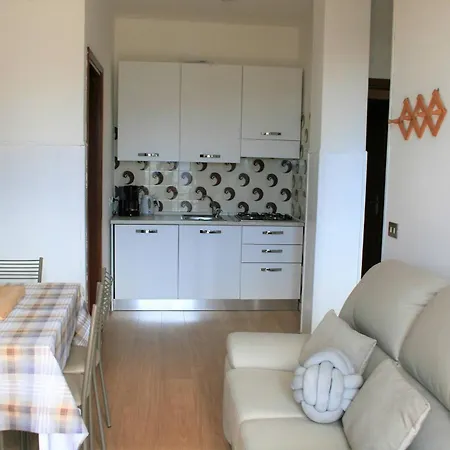 Anna 701 - Gardagate Garda (Verona)